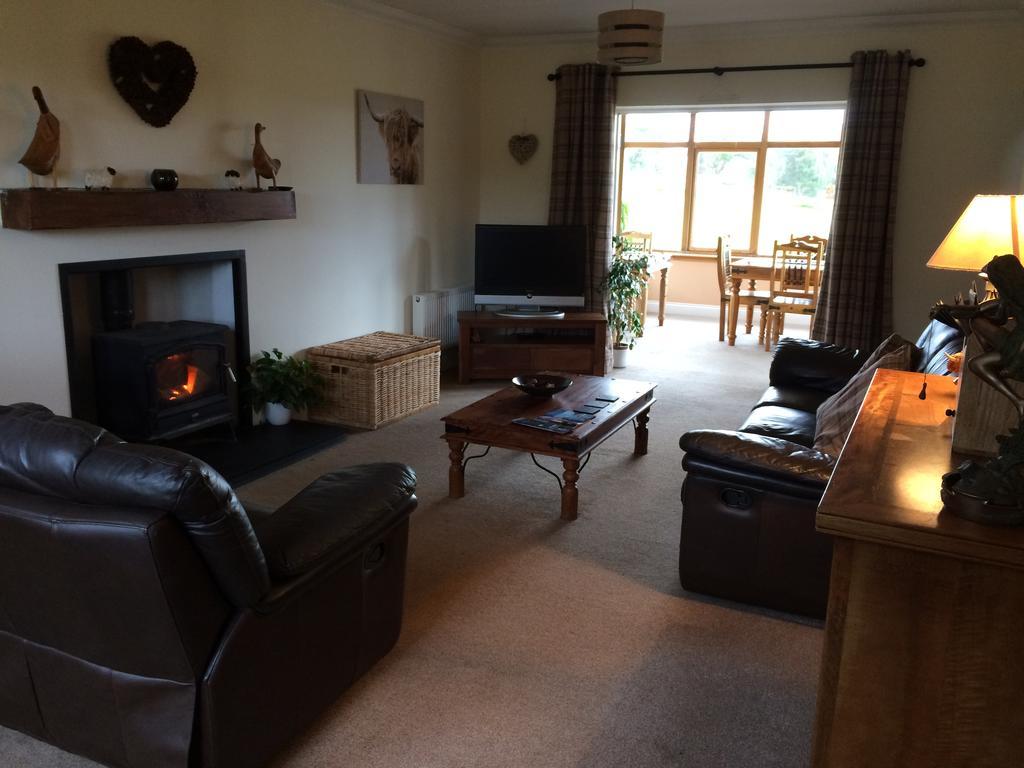 Ach-Na-Sidhe Bed and Breakfast Dores Esterno foto