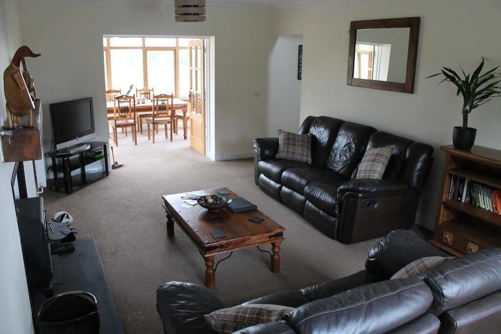 Ach-Na-Sidhe Bed and Breakfast Dores Esterno foto