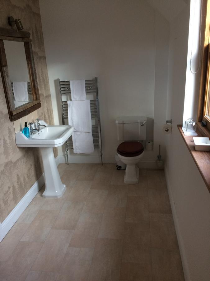 Ach-Na-Sidhe Bed and Breakfast Dores Esterno foto