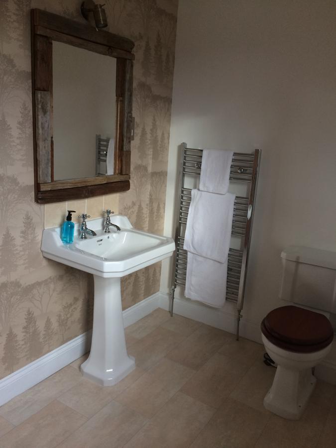 Ach-Na-Sidhe Bed and Breakfast Dores Esterno foto