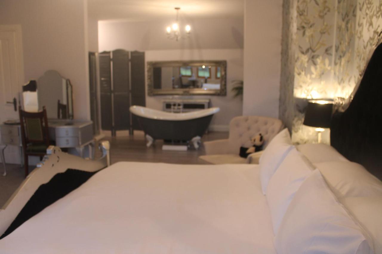 Ach-Na-Sidhe Bed and Breakfast Dores Esterno foto